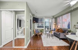 Apartment – Yonge Street, Toronto, Ontario,  Canada for C$751,000