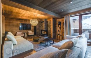 4 bedroom chalet for sale, Kolasin, Montenegro for 3,490,000 €