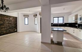 Spacious apartment with parking space, Nicosia, Cyprus for 250,000 €