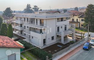 New two-bedroom apartment near the center of Desenzano del Garda, Italy for 606,000 €