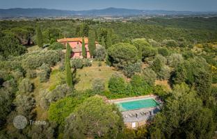 8-bedroom country house 1,324 m² in Monte San Savino for 1,750,000 €