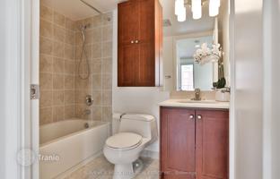 5-bedroom apartment in Saint Clair Avenue West for C$879,000