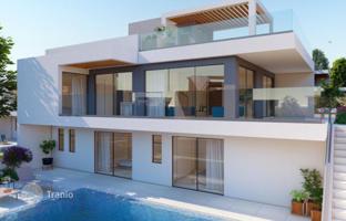 3-bedroom cottage 145 m² in Tomb of the Kings for 800,000 €