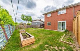 Terraced house – Etobicoke, Toronto, Ontario,  Canada for C$1,230,000