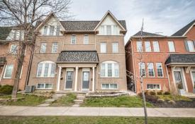 Terraced house – York, Toronto, Ontario,  Canada for C$1,006,000