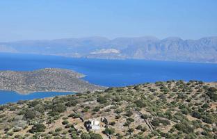 Land plot 9,041 m² in Lasithi for 450,000 €