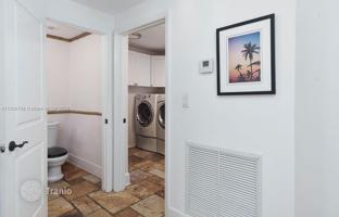 4-bedroom house 457 m² in Miami Shores for $2,900,000
