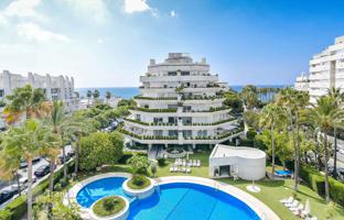 1-bedroom apartment 102 m² in Marbella for 850,000 €