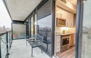 3-bedroom apartment in Kingston Road for C$829,000