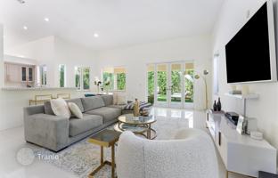 5-bedroom house 359 m² in Palmetto Bay for $1,950,000