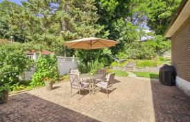 Townhome – North York, Toronto, Ontario,  Canada for C$1,961,000