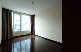 3-bedroom apartments in condo in Bang Rak for $3,700 per week