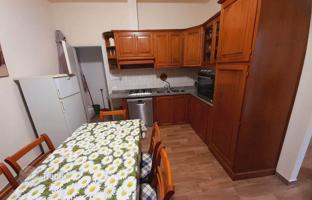 5-bedroom villa 200 m² in Pietrasanta for 850,000 €