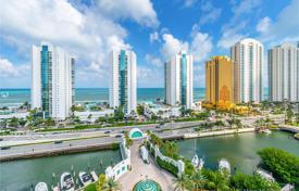 Comfortable apartment with ocean views in a residence on the first line of the beach, Sunny Isles Beach, Florida, USA for $1,249,000