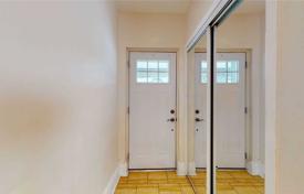 Terraced house – Dupont Street, Old Toronto, Toronto,  Ontario,   Canada for C$1,794,000