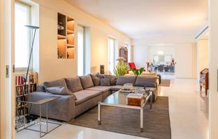 5-bedroom apartment in Milan. Price on request