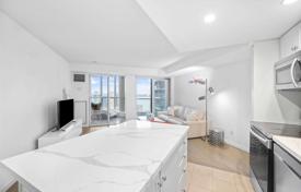 Apartment – York Street, Old Toronto, Toronto,  Ontario,   Canada for C$831,000