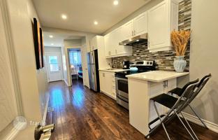 11-bedroom townhouse in York for C$1,548,000