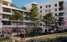 Apartment – Bron, Rhône, France for 295,000 €