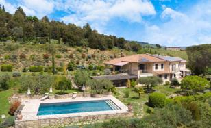 6-bedroom villa 344 m² in Passignano Sul Trasimeno for 890,000 €