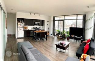 2-bedroom apartment in The Queensway for C$1,061,000