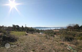 Land plot 2,684 m² in Kastela for 429,000 €