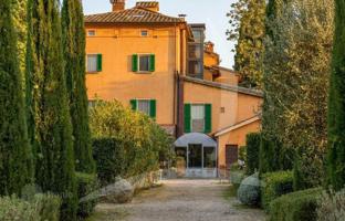 Villa 1,100 m² in Tuoro Sul Trasimeno for 3,950,000 €