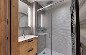 4-BEDROOM APARTMENT — NEAR THE CENTER AND THE SLOPES for 3,500,000 €