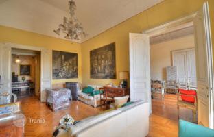 Spacious two-level apartment in a historic building near the Trevi Fountain, Rome, Italy for 4,000,000 €