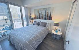 Apartment – Harbour Street, Old Toronto, Toronto,  Ontario,   Canada for C$946,000