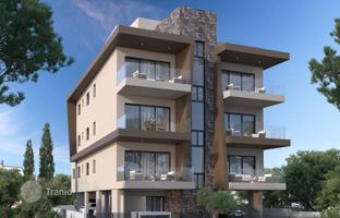 2-bedroom apartment 76 m² in Mesa Geitonia for 350,000 €