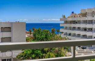 1-bedroom apartment 49 m² in Playa de las Americas for 339,000 €
