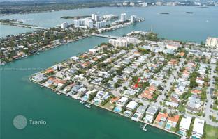5-bedroom house 248 m² in Miami for $1,262,000