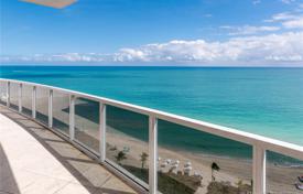 Three-bedroom apartment on the first line from the beach in Bal Harbour, Florida, USA for 3,096,000 €