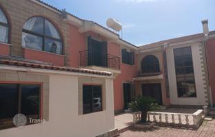 5-bedroom cottage in Limassol for 1,200,000 €