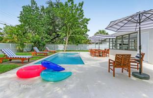 4-bedroom house 142 m² in North Miami for $798,000