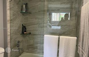 2-bedroom apartments in condo 85 m² in Pembroke Pines for $322,000