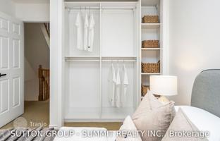11-bedroom townhouse in Old Toronto for 1,137,000 €
