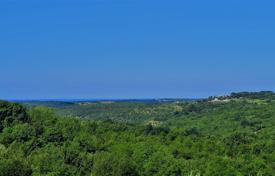 ISTRIA, GROŽNJAN — Building plot 1237 m² with a beautiful view of the sea for 205,000 €