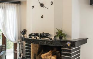 5-bedroom house 234 m² in Panorama for 750,000 €
