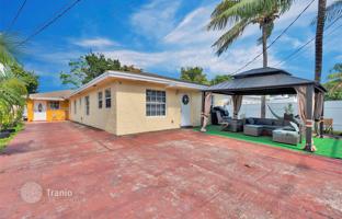 6-bedroom house 254 m² in Miami for $750,000