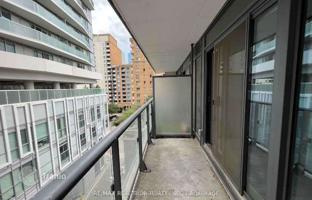 3-bedroom apartment in Dundas Street East for C$685,000