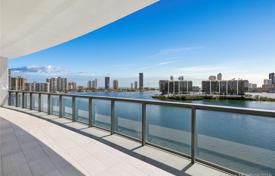 Stylish penthouse with ocean views in a residence on the first line of the beach, Aventura, Florida, USA for 1,520,000 €