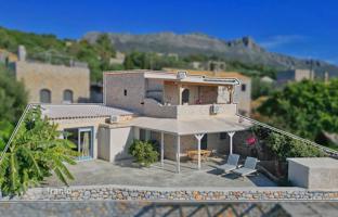 Stylish two-level house with sea views in Lakonia, Peloponnese, Greece for 690,000 €