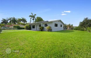 3-bedroom house 150 m² in Hallandale Beach for $700,000