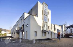 Multi-level townhouse with ф parking in Oberbilk, Düsseldorf, Germany for 699,000 €
