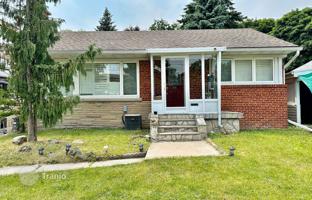 9-bedroom house in Scarborough for C$1,294,000