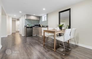 7-bedroom house in Etobicoke for C$2,068,000