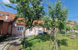 House 113 m² with a 420 m² plot and investment potential in Cetinje for 137,000 €