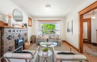 8-bedroom house in East York for C$1,503,000